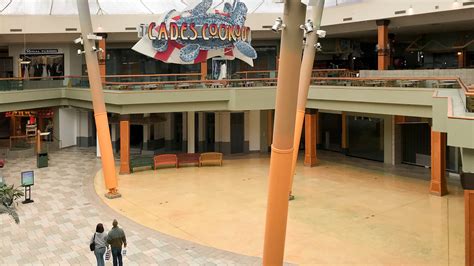 Knoxville Center Mall, aka East Towne Mall, holds auction before closing