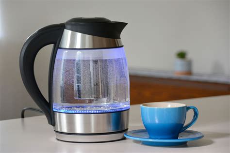 Chefman Electric Kettle Review: A Tea Drinker’s Best Friend