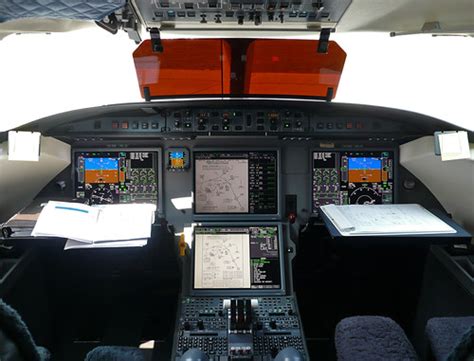 Cool Jet Airlines: dassault falcon 7x cockpit