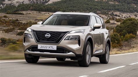 Nissan X-Trail (2022) Review - World Crypto Cars