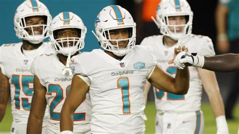 NFL Week 12 lines, picks: Lookahead value spreads for Dolphins-Jets and Saints-Broncos ...