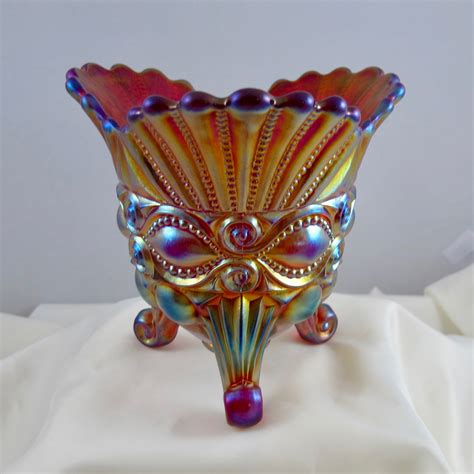 Robert Hansen Red Eyewinker Carnival Glass Tri-Corner Flared Vase – Carnival Glass