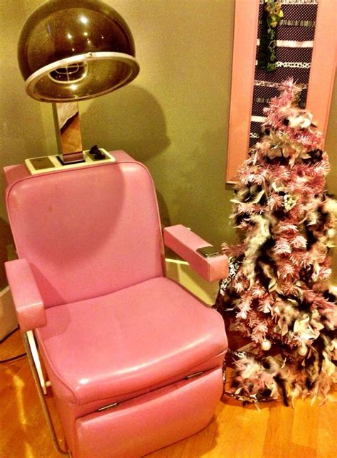 Pinkys twin | Vintage salon, Vintage beauty salon, Salon chairs