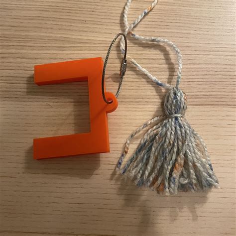 Yarn Tassel Maker Keychain by z123carleigh | Download free STL model | Printables.com