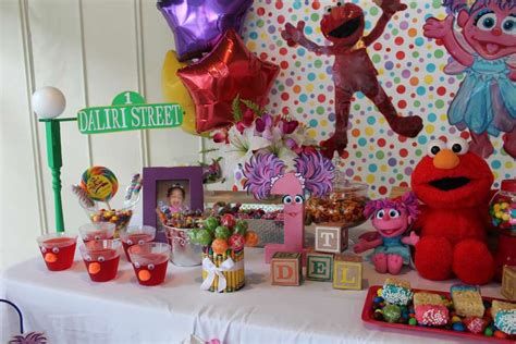 Abby and Elmo Birthday Party Ideas | Photo 5 of 25 | Elmo birthday, First birthdays, Birthday ...