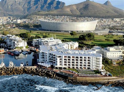 Radisson Blu Hotel Waterfront, Cape Town in South Africa - Room Deals, Photos & Reviews