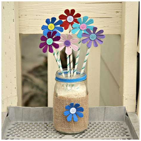 Creative Recycling Crafts Requiring Low Budget: Delightful Fun Craft ...