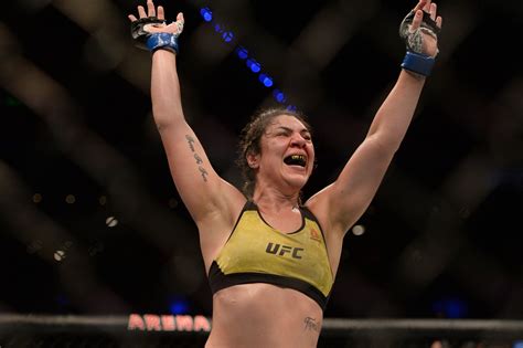 Bethe Correia says she was sick on the day of UFC Mexico: ‘I threw up everything I ate’ - Bloody ...