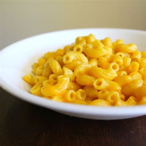 Creamy Microwave Mac and Cheese