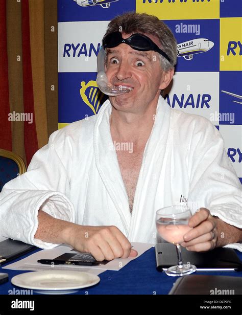 Michael O'Leary Ryanair boss Michael O'Leary and female cabin crew ...