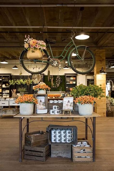 18 DIY Retail Display Ideas - How To Make Your Shop Look Great! | Store decor, Fall store ...