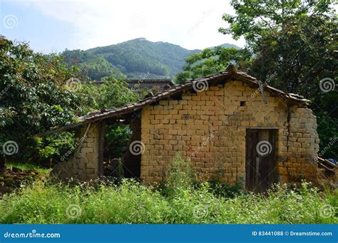 Mountain Home in Chinese Mountains Stock Photo - Image of building ...