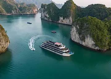 Halong Bay Cruise - Experience The Activities - Halong Bay Cruise Deals