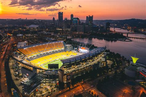 Pittsburgh Photo Print - Heinz Field (Acrisure Stadium) and Pittsburgh Skyline at Sunrise ...