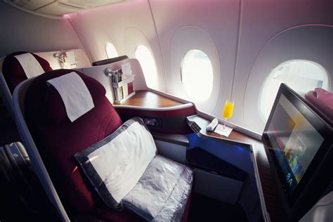 REVIEW: Qatar Airways Airbus A350-900 BUSINESS Class In 360° Virtual Reality... - God Save The ...