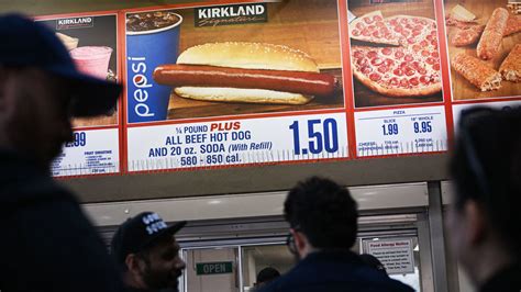 Costco makes a surprise food court menu change