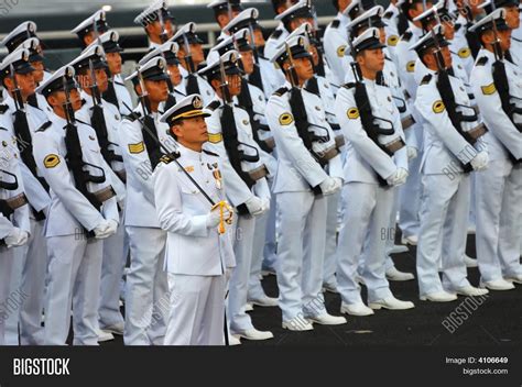 Navy Guard Honor Image & Photo (Free Trial) | Bigstock