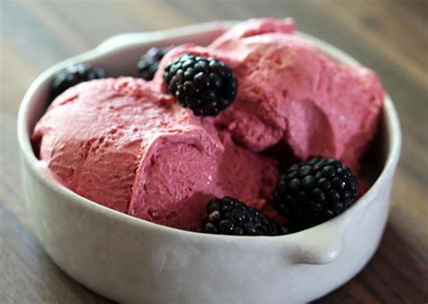 Blackberry Ice Cream With Sour Cream Recipe