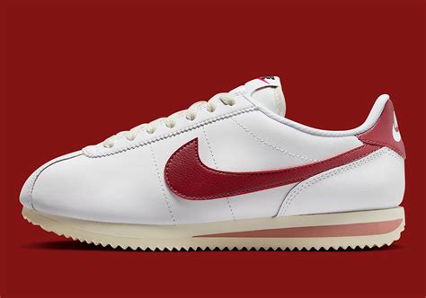 Nike Cortez "White/Red Stardust" DN1791-103 | SneakerNews.com