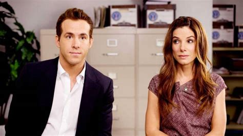 El incómodo momento entre Sandra Bullock y Ryan Reynolds en ‘La propuesta’