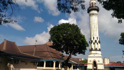 Menara Masjid Agung Surakarta, Bangunan Tinggi untuk Kumandangkan Azan di Masa PB X – Pemerintah ...