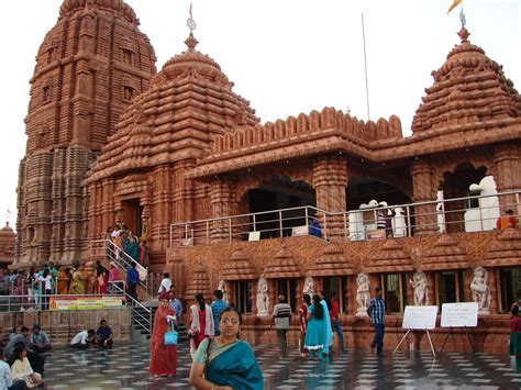 Raghu's column!: The imposing Puri Jagannath Temple at Banjara Hills ...