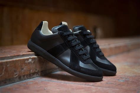 Maison Margiela Replica Triple Black - Sneaker Bar Detroit