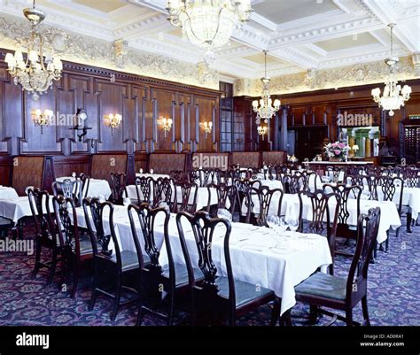 Interior of the Victorian-era 'Simpsons in the Strand' reastaurant in London Stock Photo - Alamy