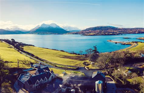 Isle of Raasay Distillery - International Scottish Gin Day