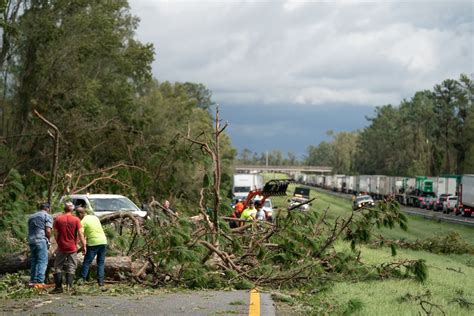 IN PHOTOS: Idalia leaves damage trail as storm moves into Atlantic - National | Globalnews.ca