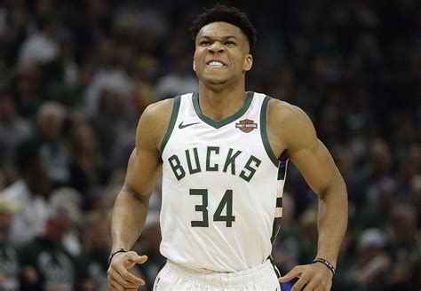 What is the wingspan of NBA star Giannis Antetokounmpo?