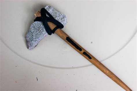 How to Make a Stone Axe - wikiHow