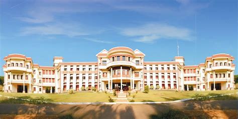 Vidya Academy Of Science And Technology (VAST) Thrissur -Admissions 2024, Ranking, Placement ...