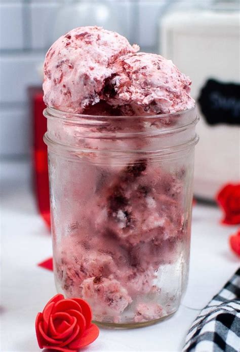 Red Velvet Ice Cream Recipe | Easy Everyday Recipes