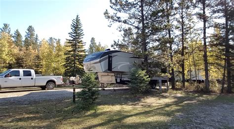 Wilderness Village RV Resort - Alhambra, Alberta