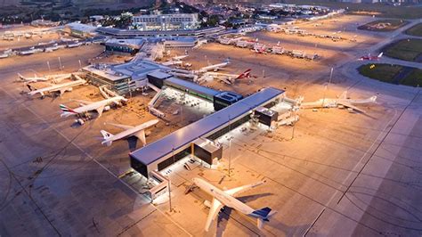 Melbourne airport: the right infrastructure at the right time ...