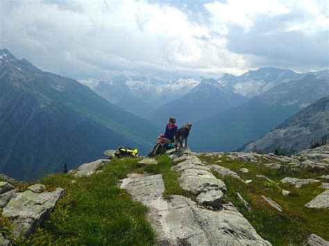 5 Best Hikes in Glacier National Park, British Columbia