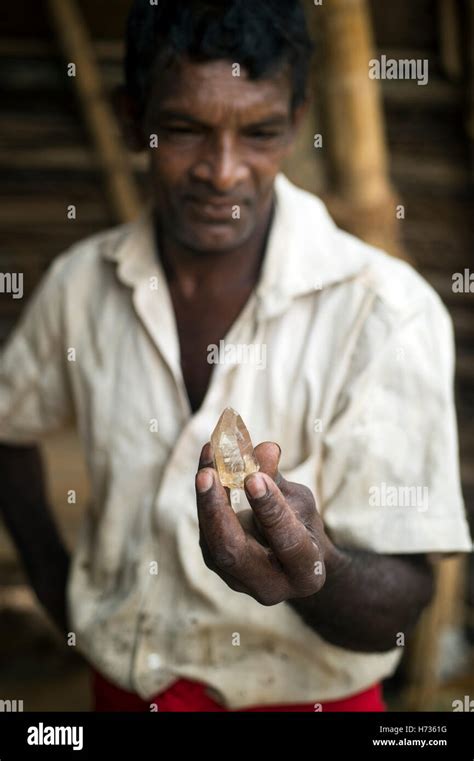 Gem Mining, Sri Lanka Stock Photo - Alamy