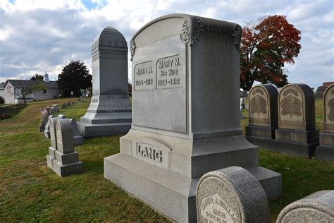 Grandview Cemetery front part of Section A. | Grandview Cemetery & Mausoleum