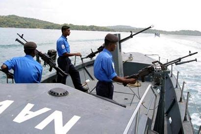 Sri Lanka Navy arrests TN fishermen for smuggling cannabis | ONLANKA News
