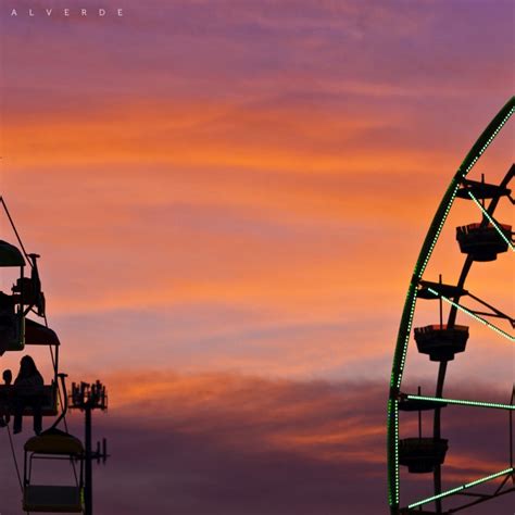 Ferris Wheels, Silhouettes and Sunsets 18×12 – Luis Valverde Photography