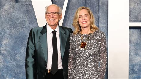 Jimmy Buffett's Wife Jane Breaks Silence Following His Death - OddPad