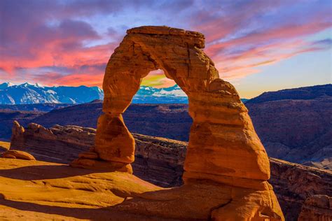 5 EPIC National Parks Near Moab You'll Love (Expert Guide + Photos)