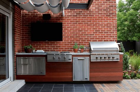 Extending Your Living Space with an Outdoor Kitchen