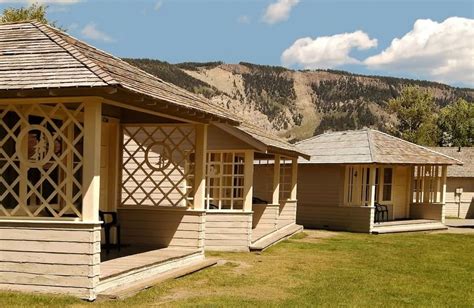 Where to stay in Yellowstone National Park - Best Hotels