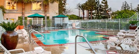 Ayres Hotel Anaheim, Anaheim - HotelTonight