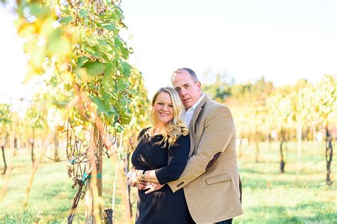 Jefferson Vineyards Engagement Photos