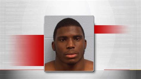 OSU's Tyreek Hill Arrested On Domestic Abuse Complaint