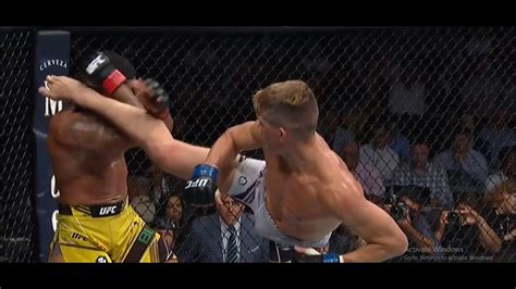 UFC 264: Wonderboy Thompson Partially Lands a Spinning Back Heel Kick ...