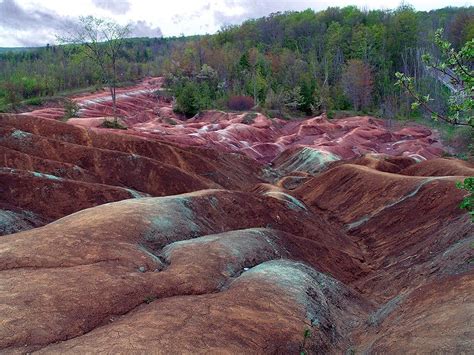 Cheltenham Badlands - Ingelwood, Ontario | Cheltenham badlands ...